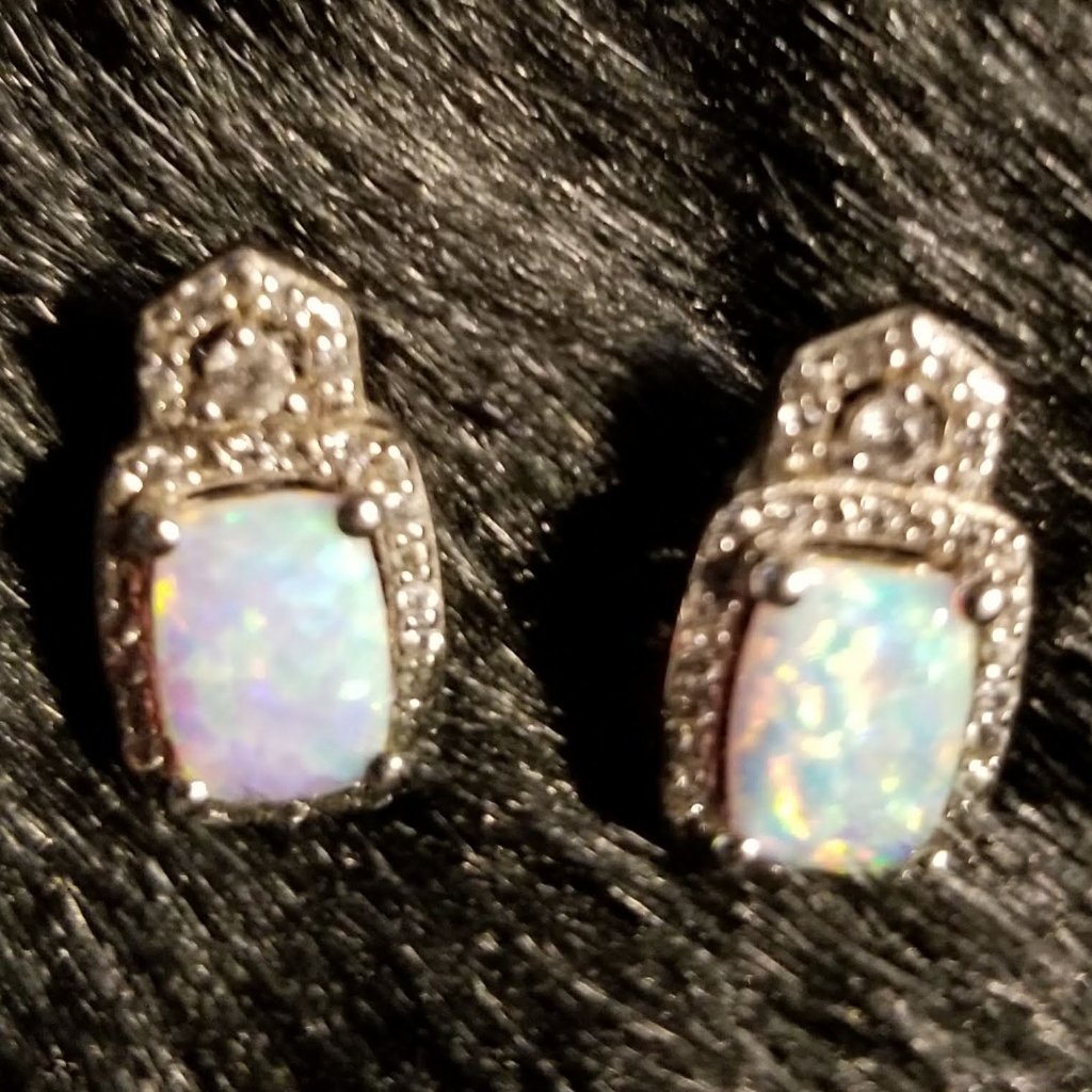 Opal And White Saphire 1/5 Ct, Macy's Fine Jewelry Nwt